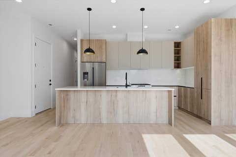 Tiny photo for 1244 N Kedzie Avenue #4, Chicago, IL 60651 (MLS # 12725342)