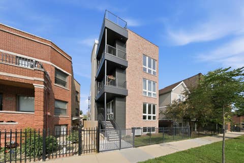Tiny photo for 1244 N Kedzie Avenue #4, Chicago, IL 60651 (MLS # 12725342)