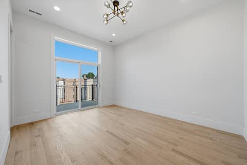 Tiny photo for 1244 N Kedzie Avenue #4, Chicago, IL 60651 (MLS # 12725342)