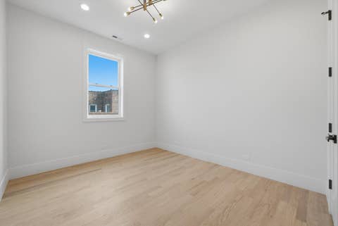 Tiny photo for 1244 N Kedzie Avenue #4, Chicago, IL 60651 (MLS # 12725342)