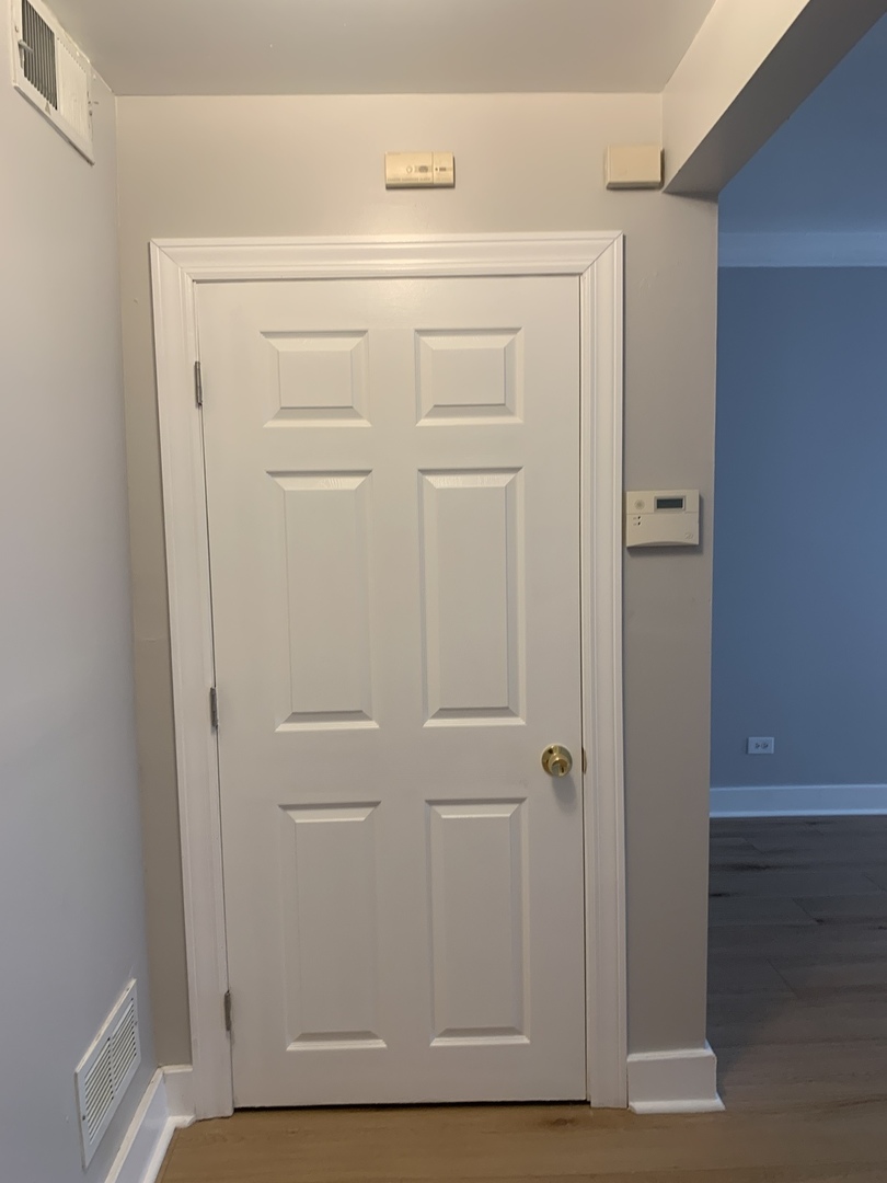 3302-3304 W FULTON Boulevard 302