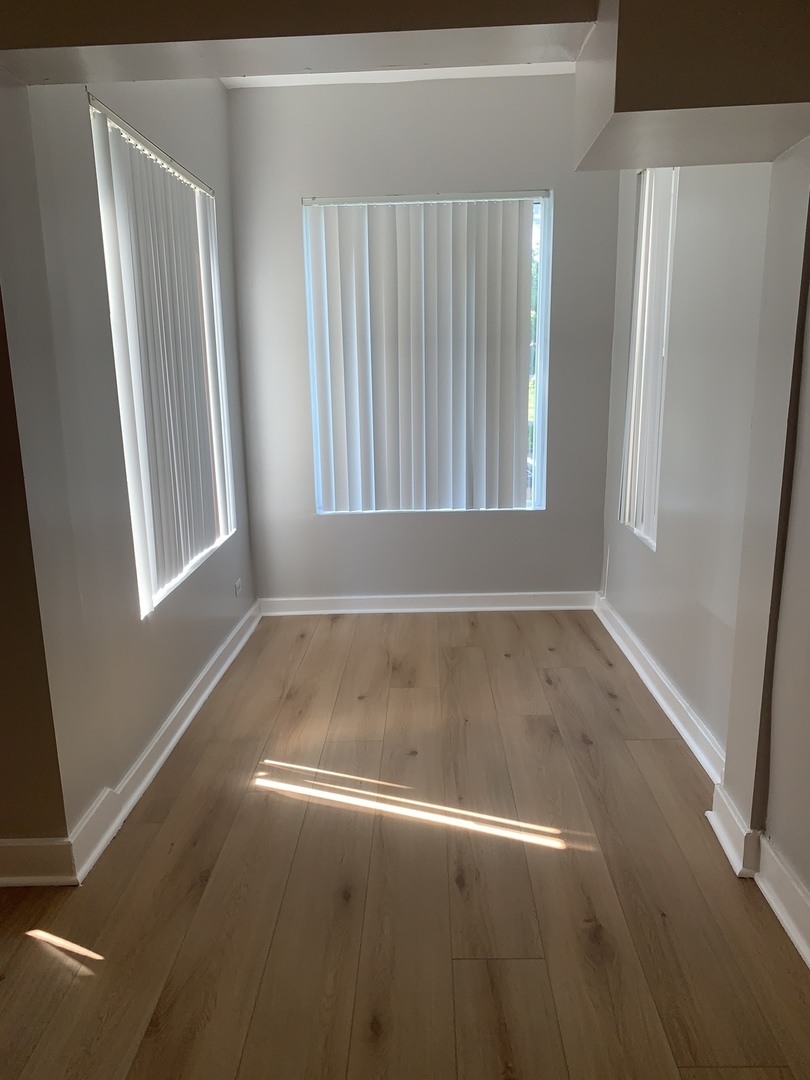 3302-3304 W FULTON Boulevard 302