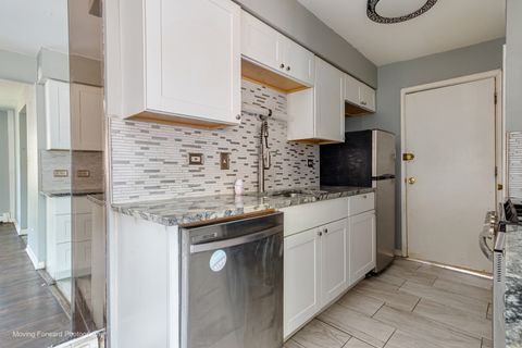 Tiny photo for 6945 S Chappel Avenue #3A, Chicago, IL 60649 (MLS # 12655258)