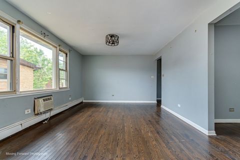 Tiny photo for 6945 S Chappel Avenue #3A, Chicago, IL 60649 (MLS # 12655258)