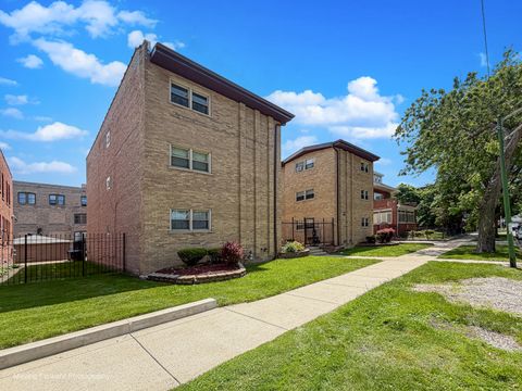 Tiny photo for 6945 S Chappel Avenue #3A, Chicago, IL 60649 (MLS # 12655258)