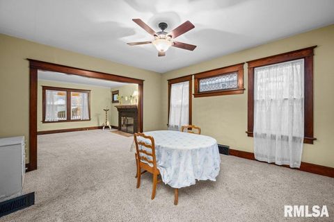 Tiny photo for 2428 ARLINGTON Avenue, Davenport, IA 52803 (MLS # QC4270032)