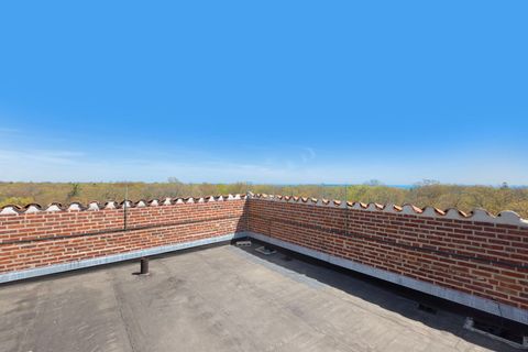 Tiny photo for 51 S Mayflower Road, Lake Forest, IL 60045 (MLS # 12618302)
