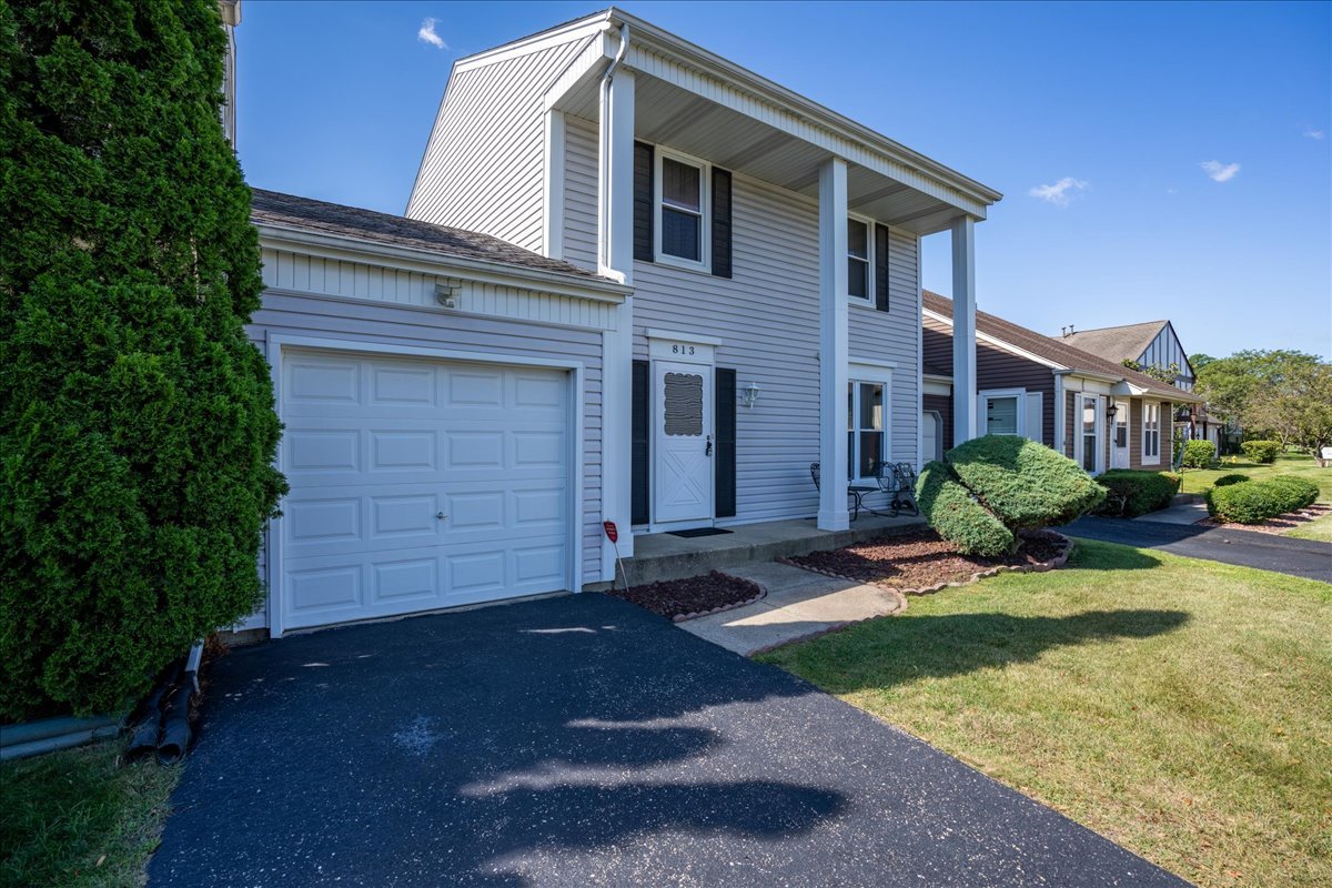 View Downers Grove, IL 60516 townhome