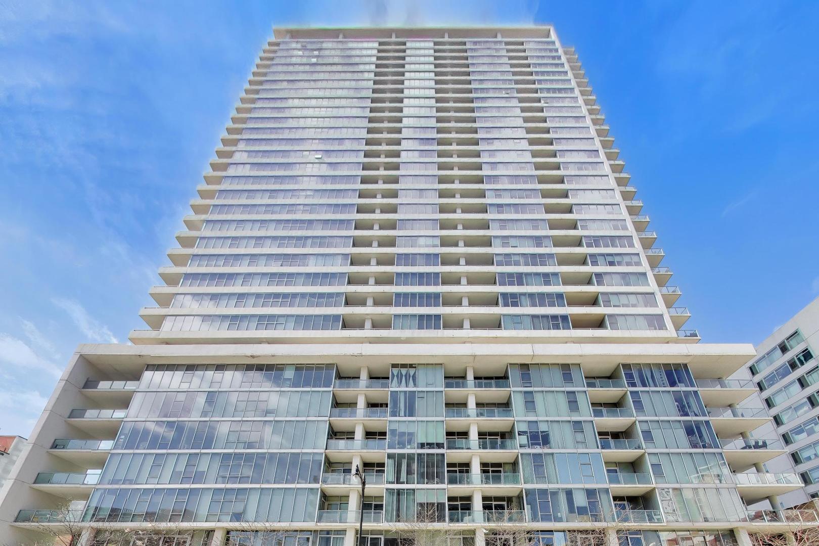 1720 S Michigan Avenue 902