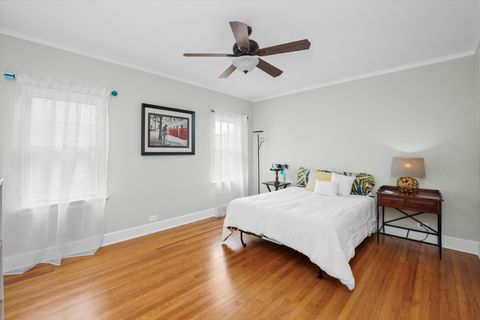 Tiny photo for 1104 Fair Oaks Avenue, Oak Park, IL 60302 (MLS # 12486680)