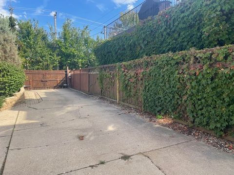 Tiny photo for 1104 Fair Oaks Avenue, Oak Park, IL 60302 (MLS # 12486680)