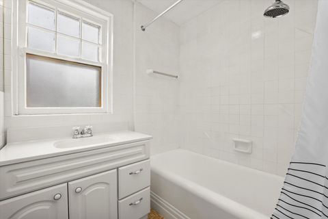 Tiny photo for 1104 Fair Oaks Avenue, Oak Park, IL 60302 (MLS # 12486680)