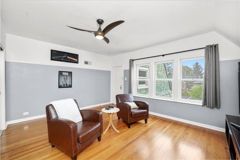 Tiny photo for 1104 Fair Oaks Avenue, Oak Park, IL 60302 (MLS # 12486680)