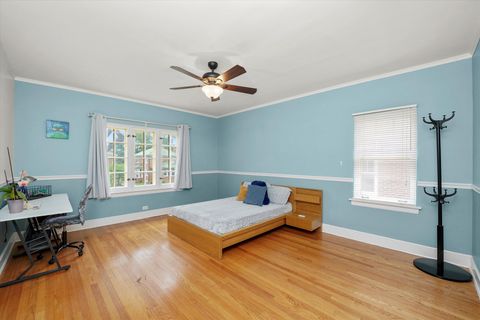 Tiny photo for 1104 Fair Oaks Avenue, Oak Park, IL 60302 (MLS # 12486680)