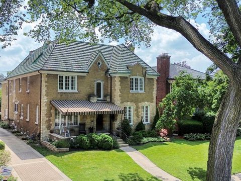 Photo of 1104 Fair Oaks Avenue, Oak Park, IL 60302 (MLS # 12486680)