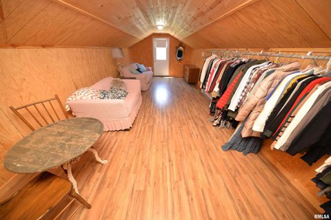 Tiny photo for 15821 N Tolle Lane, Mt Vernon, IL 62864 (MLS # EB459046)