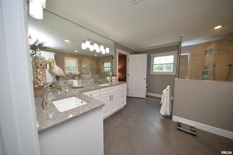 Tiny photo for 15821 N Tolle Lane, Mt Vernon, IL 62864 (MLS # EB459046)