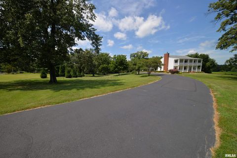 Tiny photo for 15821 N Tolle Lane, Mt Vernon, IL 62864 (MLS # EB459046)