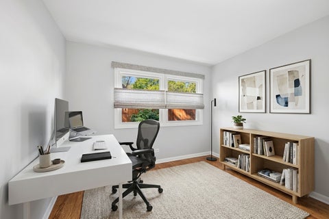Tiny photo for 1627 E Jonquil Terrace, Arlington Heights, IL 60004 (MLS # 12764771)