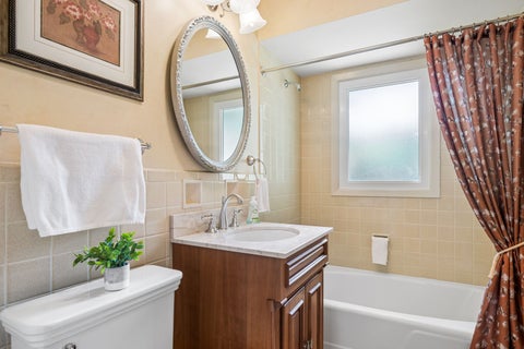 Tiny photo for 1627 E Jonquil Terrace, Arlington Heights, IL 60004 (MLS # 12764771)