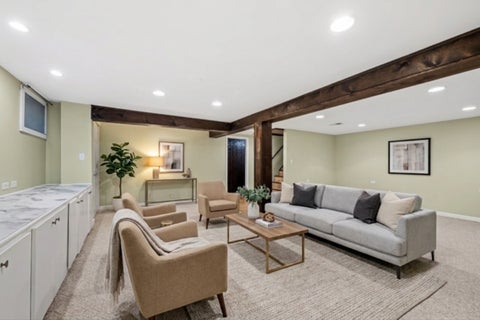 Tiny photo for 1627 E Jonquil Terrace, Arlington Heights, IL 60004 (MLS # 12764771)
