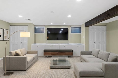 Tiny photo for 1627 E Jonquil Terrace, Arlington Heights, IL 60004 (MLS # 12764771)