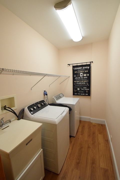 Tiny photo for 34 S La Fox Street, South Elgin, IL 60177 (MLS # 12688188)