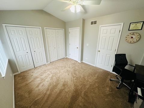 Tiny photo for 419 Lakeview Circle, Bolingbrook, IL 60440 (MLS # 12590014)