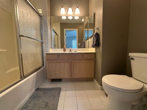 Tiny photo for 419 Lakeview Circle, Bolingbrook, IL 60440 (MLS # 12590014)
