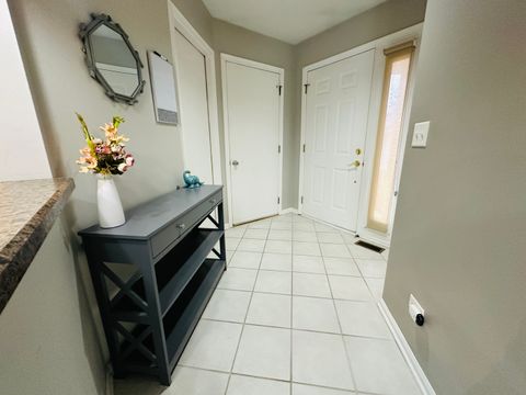 Tiny photo for 419 Lakeview Circle, Bolingbrook, IL 60440 (MLS # 12590014)