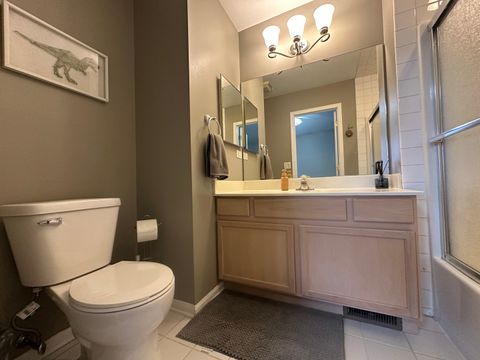 Tiny photo for 419 Lakeview Circle, Bolingbrook, IL 60440 (MLS # 12590014)