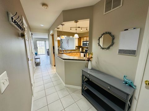 Tiny photo for 419 Lakeview Circle, Bolingbrook, IL 60440 (MLS # 12590014)