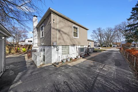 Tiny photo for 298 Merrill Avenue, Calumet City, IL 60409 (MLS # 12634729)