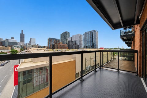 Tiny photo for 305 S Racine Avenue #5A, Chicago, IL 60607 (MLS # 12709946)