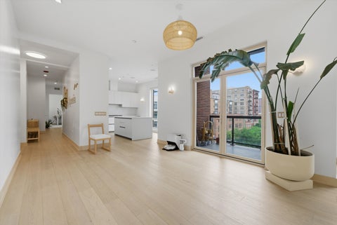 Tiny photo for 305 S Racine Avenue #5A, Chicago, IL 60607 (MLS # 12709946)