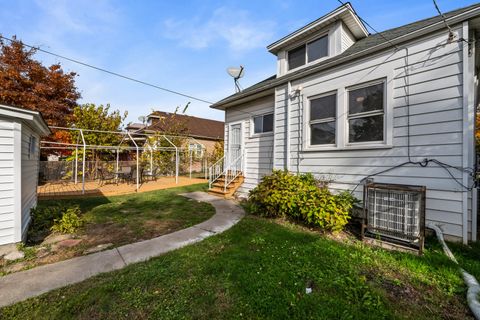 Tiny photo for 7832 S Paxton Avenue, Chicago, IL 60649 (MLS # 12545336)