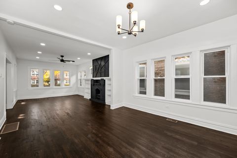 Tiny photo for 7832 S Paxton Avenue, Chicago, IL 60649 (MLS # 12545336)