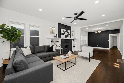 Tiny photo for 7832 S Paxton Avenue, Chicago, IL 60649 (MLS # 12545336)