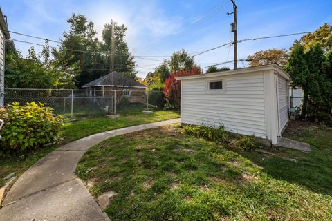 Tiny photo for 7832 S Paxton Avenue, Chicago, IL 60649 (MLS # 12545336)