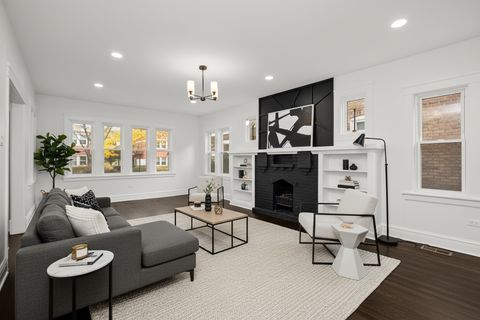 Tiny photo for 7832 S Paxton Avenue, Chicago, IL 60649 (MLS # 12545336)