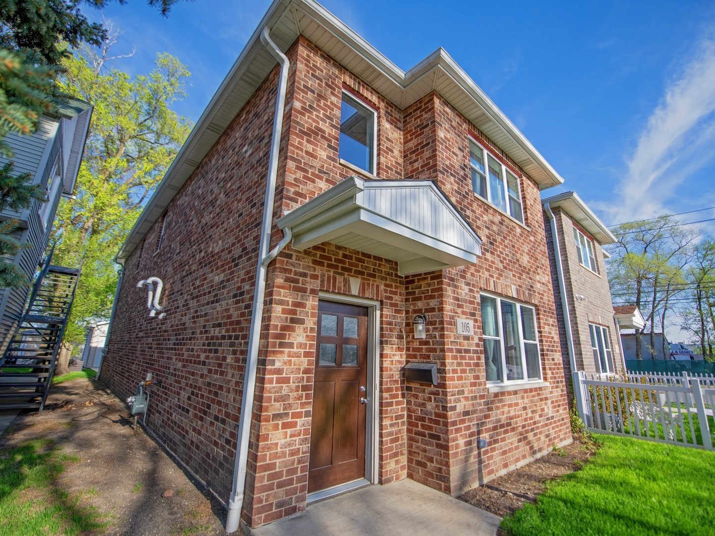 Properties 1 105 N 12th Avenue