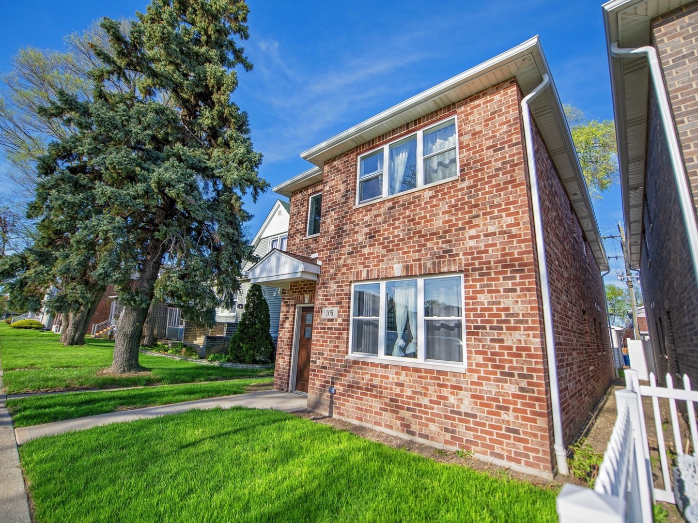 Properties 3 105 N 12th Avenue