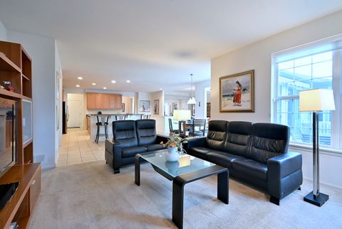 Tiny photo for 572 Tuscan View Drive, Elgin, IL 60124 (MLS # 12613730)