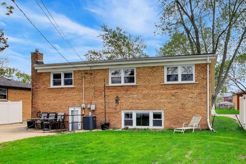 Tiny photo for 6864 175th Place, Tinley Park, IL 60477 (MLS # 12621682)