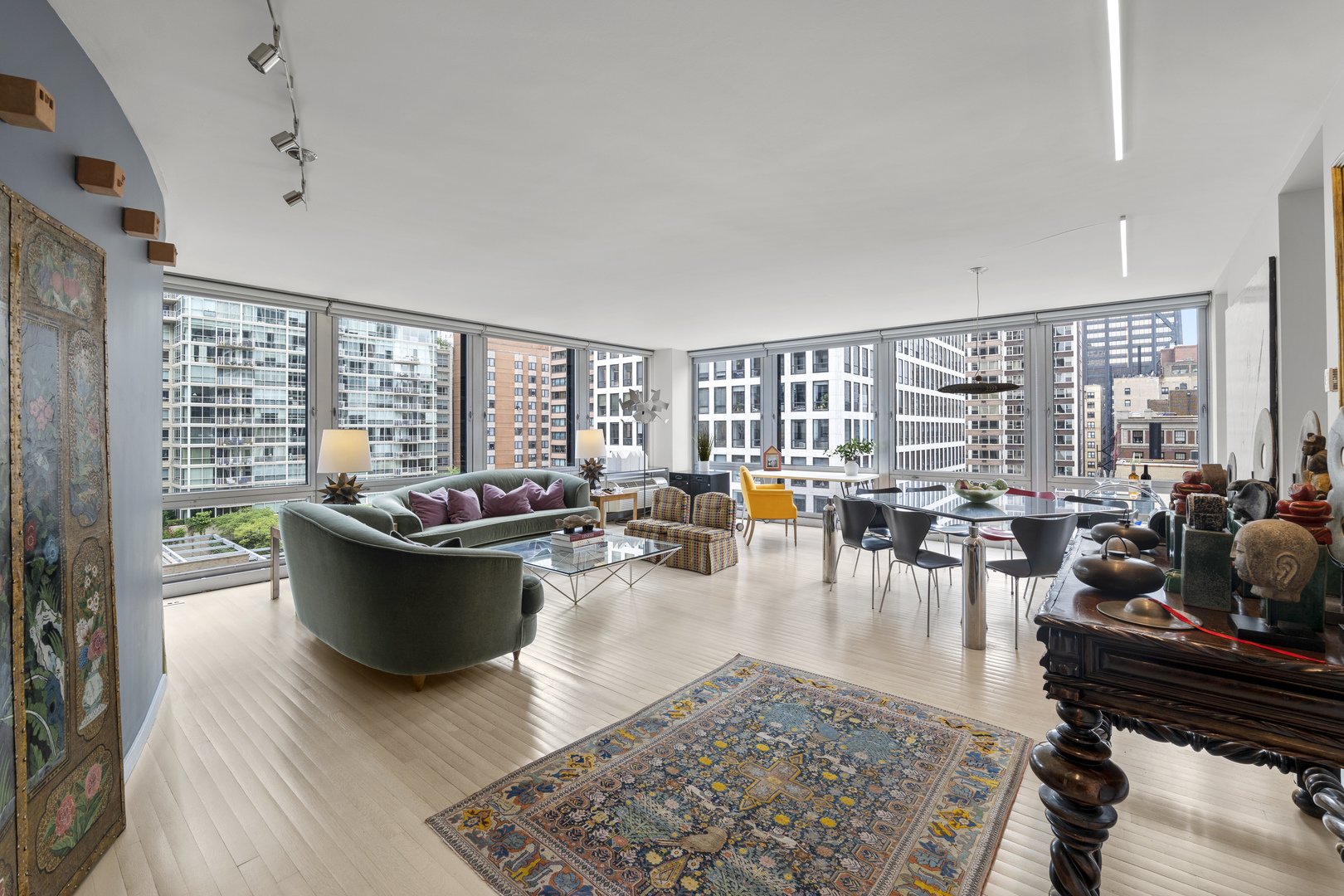880 N Lake Shore Drive 12GH