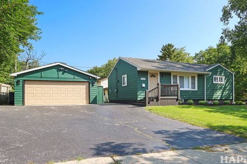 Tiny photo for 2440 W Cheyenne Road, Waukegan, IL 60087 (MLS # 12493314)