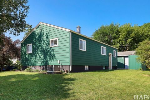 Tiny photo for 2440 W Cheyenne Road, Waukegan, IL 60087 (MLS # 12493314)