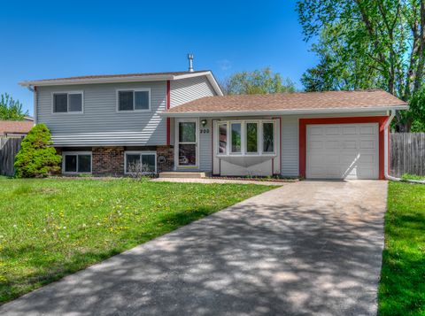 Photo of 200 Hampdon Court, Bolingbrook, IL 60440 (MLS # 12636252)