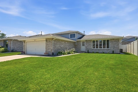 Photo of 14804 Le Claire Avenue, Midlothian, IL 60445 (MLS # 12697867)