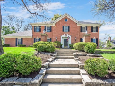 Photo of 800 W 7th Street, Hinsdale, IL 60521 (MLS # 12628099)